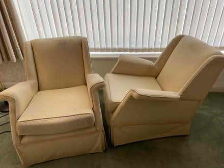 Photo of free 2 seat sofa & 2 armchairs (Kenilworth CV8) #2