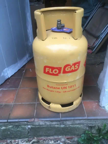 Photo of free Flogas lpg empty 13kg bottle (Kettleshulme SK23) #1