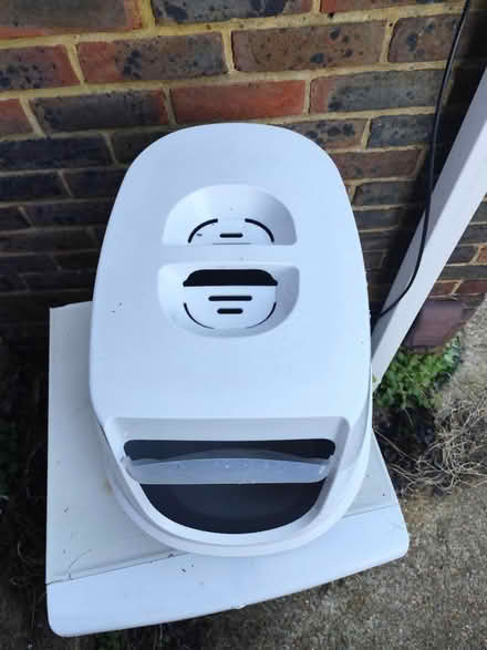 Photo of free Little cat/dog house (Hollingdean BN1) #3