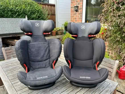 Photo of free Maxi Cosi ISO fix car seats (Norton Lees S8) #1