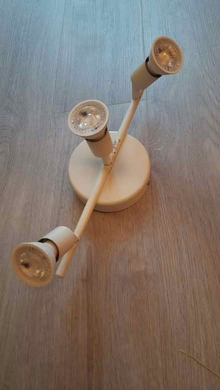 Photo of free ceiling spotlight 3-way (Maybury Hill GU22) #2