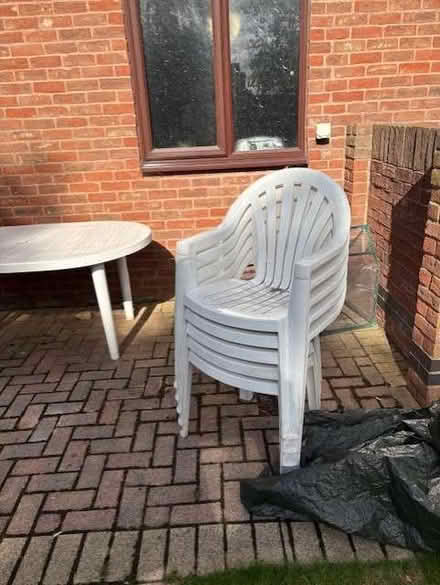 Photo of free Patio dinning set (Finningley DN9) #3