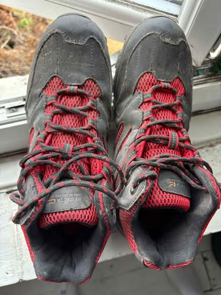 Photo of free Kids walking boots (Chessington KT9) #2