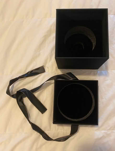 Photo of free gift box - used (midtwn) #2