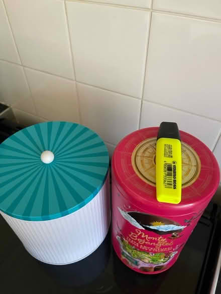 Photo of free Good sized cookies / biscuit tins (Littlemore OX4) #3