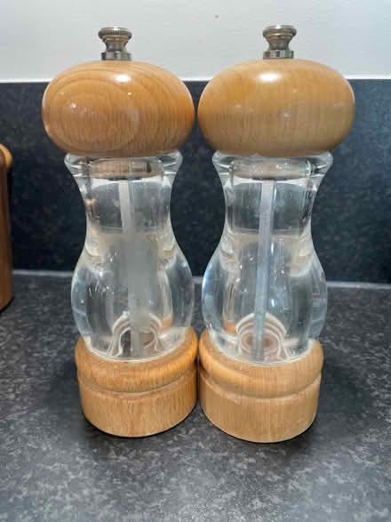 Photo of free Salt and Pepper mills (Whitechapel E1) #1