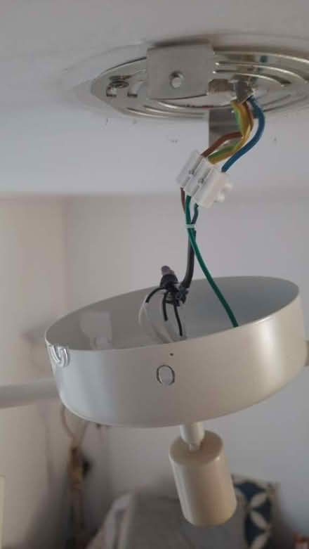 Photo of free ceiling spotlight 3-way (Maybury Hill GU22) #4