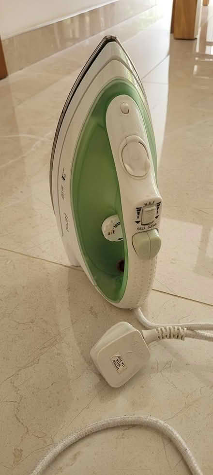 Photo of free Steam iron Lervia make (Little Chalfont (HP7)) #1