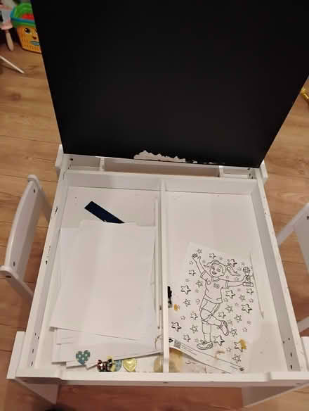 Photo of free Kids table and chairs (billericay CM12) #3