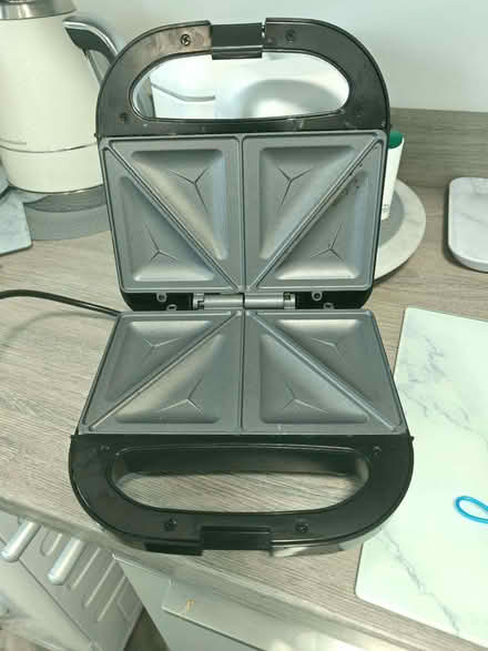 Photo of free 2 Slice Sandwich Maker (Bridlington YO16) #2