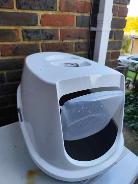 Photo of free Little cat/dog house (Hollingdean BN1) #1