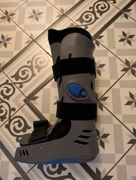 Photo of free Long large size foot support (Hither green SE13) #2