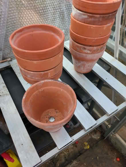Photo of free Terracotta plant pots (Westgate LA4) #1