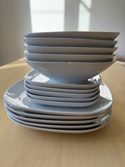 Photo of free Set of 15 plates (Islington N1 (essex road)) #1