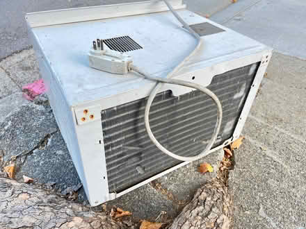 Photo of free Air-conditioner window installation (6 G street, San Rafael) #3