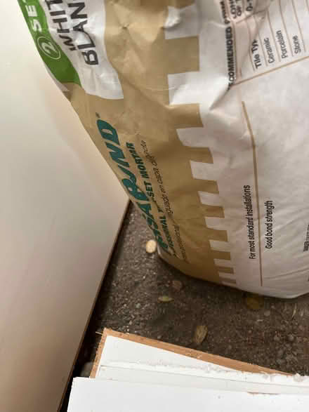 Photo of free Thin set (Saratoga Herriman Ave) #1