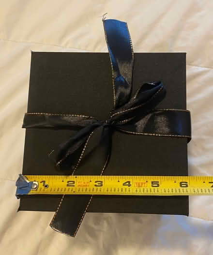 Photo of free gift box - used (midtwn) #3