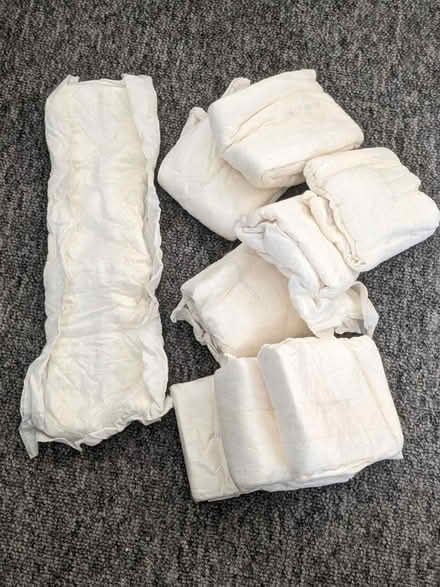 Photo of free Absorbant pads (Kendal LA9) #1