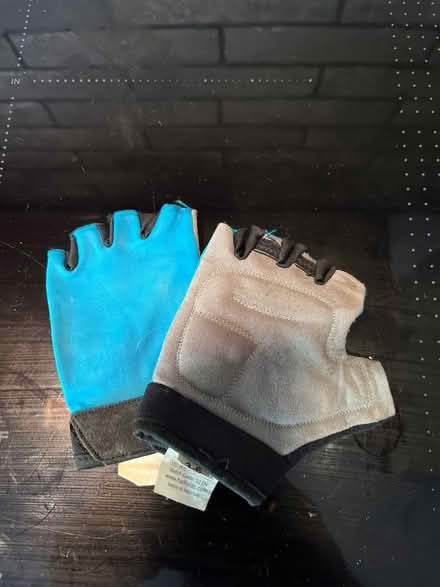 Photo of free Kids cycling gloves (Tilehurst RG30) #1