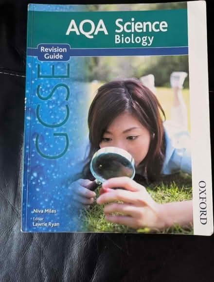 Photo of free GCSE Revision book (Dogsthorpe) #1