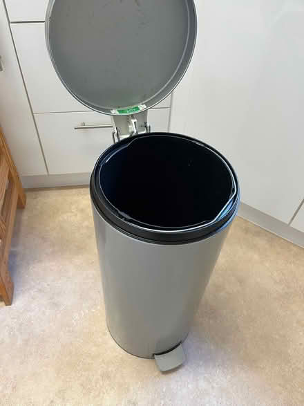 Photo of free Brabantia pedal bin (Kensington) #3