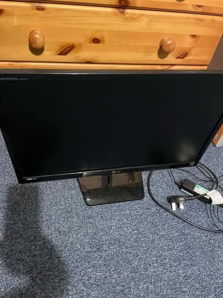 Photo of free LG monitor (CB1) #1