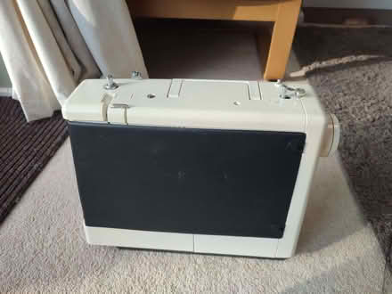 Photo of free sewing machine (Bricknells Meadow OX28) #2