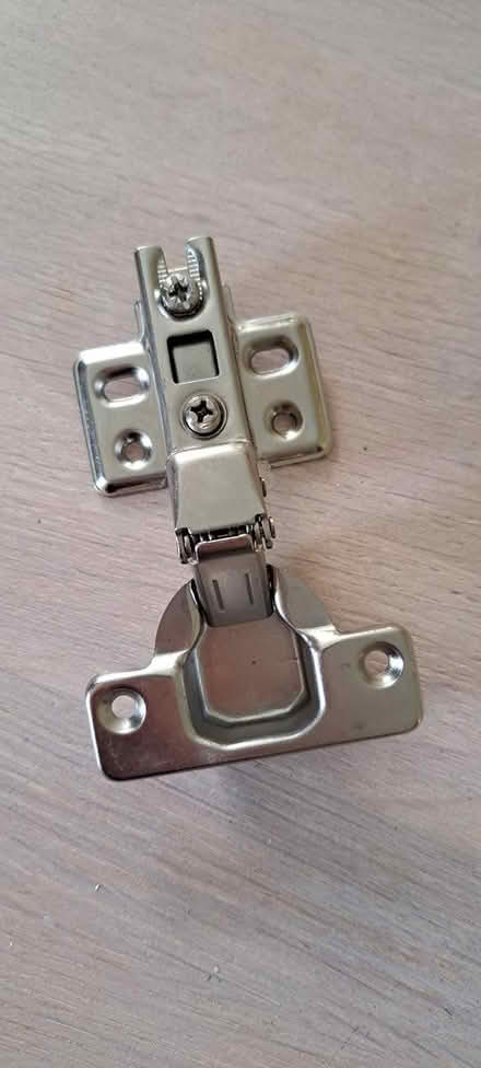 Photo of free 20x cabinet hinges (South Norwood) #1