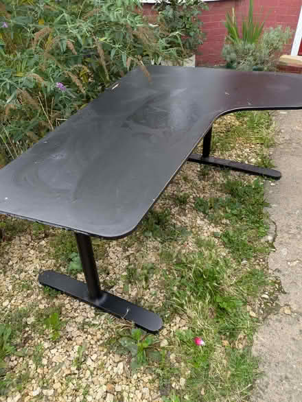 Photo of free L shape IKEA desk (Cowley OX4) #3