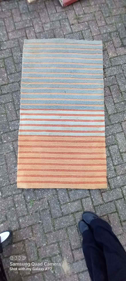 Photo of free Sunrise bedroom wool rug (Woodley RG5) #1