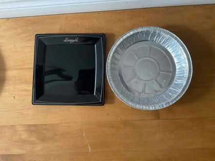 Photo of free Plastic tray and pie plat (Williams Parkway and 10) #1