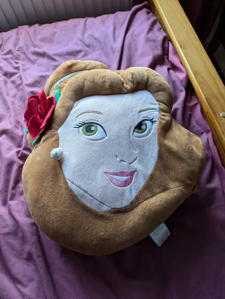 Photo of free Cushion (Moorfields) #1