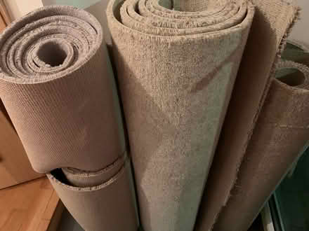 Photo of free Carpet pieces (BT14) #1
