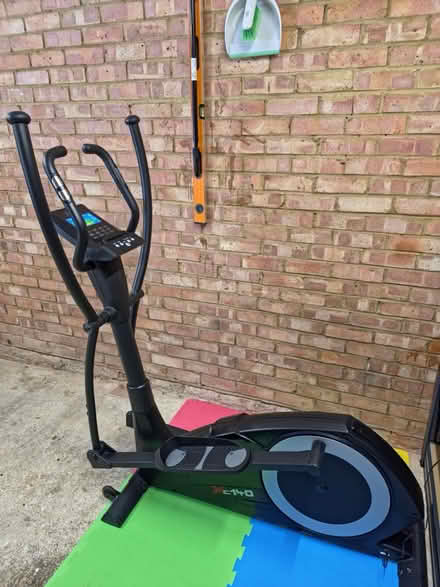 Photo of free Elliptical Cross Trainer (Woodcote Rg8 0sg) #1