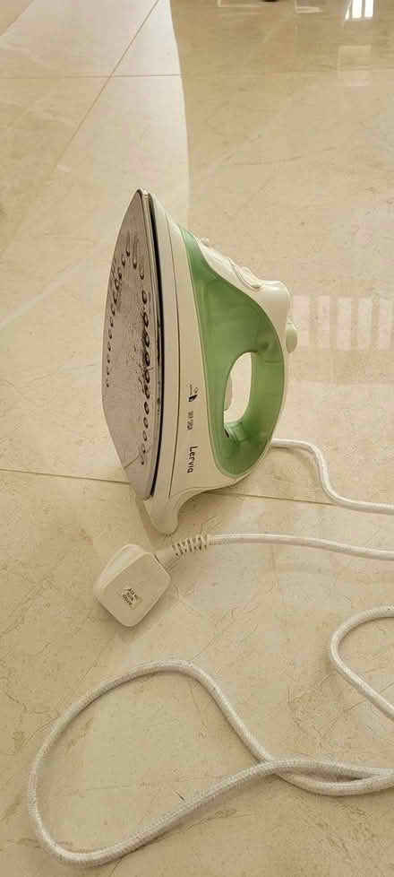 Photo of free Steam iron Lervia make (Little Chalfont (HP7)) #2