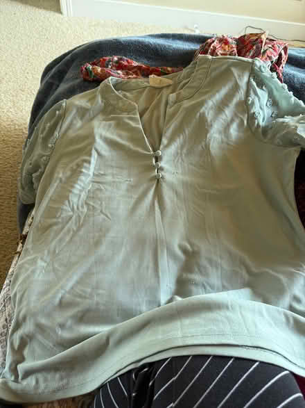 Photo of free Tops and tunics size m (94086) #2