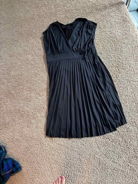 Photo of free Black womens dress (Oak Ridge) #1