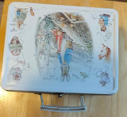 Photo of free Carry tin of assorted colouring pencils and pens (Kings Heath B14) #2