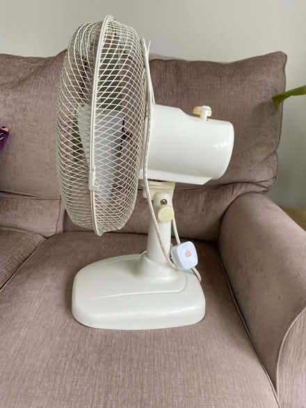Photo of free table top fan (Epping CM16) #3
