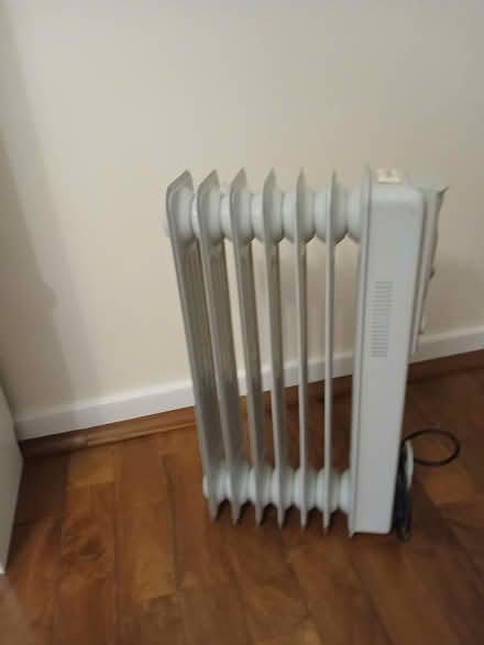 Photo of free Small Portable Electric Radiator (Surbiton) #1