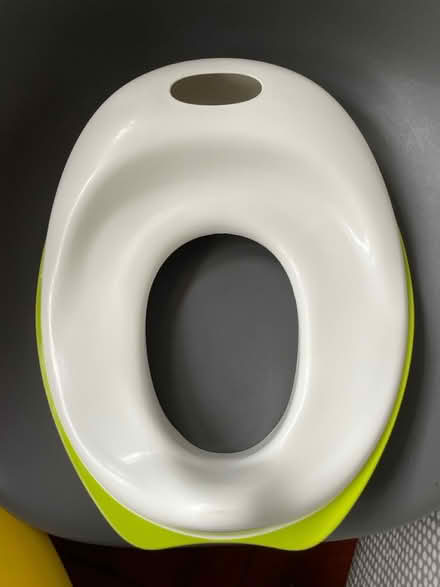 Photo of free Potty and two child toilet seats (Bournville B30) #3