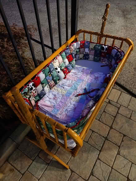 Photo of free Bedside Cradle (Mountain View) #1