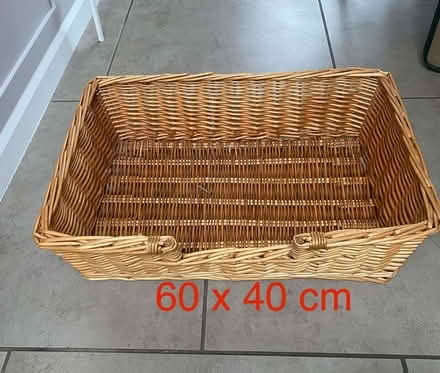 Photo of free Wicker cat basket (Runcton PO20) #1