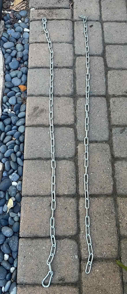 Photo of free 2 3.5’ chains (Redwood city) #1