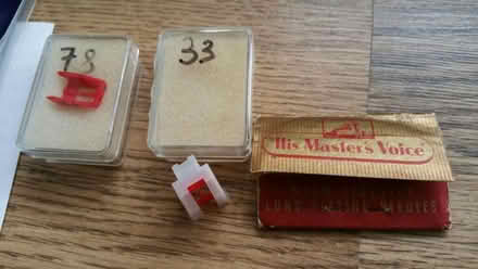 Photo of free 3-speed record player -needs repair (SW11) #3