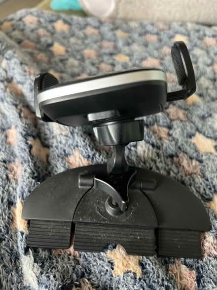Photo of free Phone holder for car (Bare LA4) #2