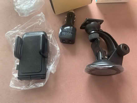 Photo of free Anker Phone Car Mount (W3) #3