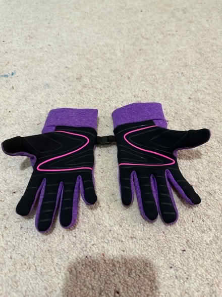 Photo of free Purple children’s gloves (Great Amwell SG12) #2