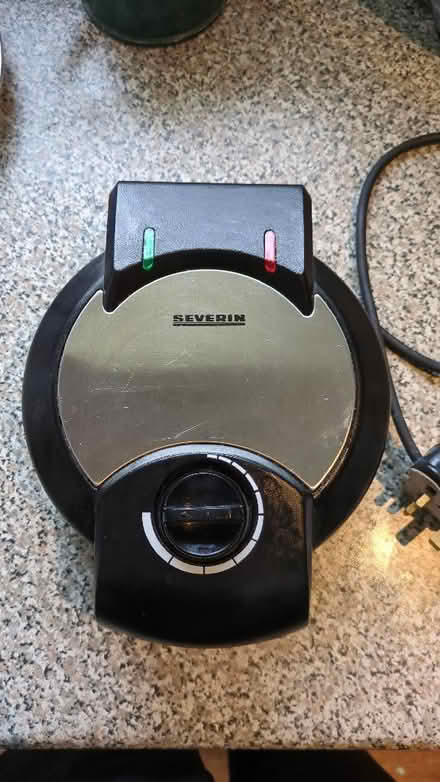 Photo of free Waffle Maker (Beverstone GL8) #2