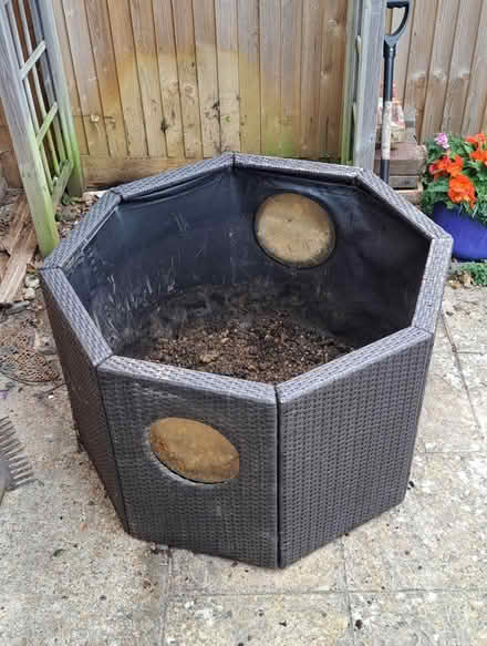 Photo of free Large garden planter (BN10 7RG) #2
